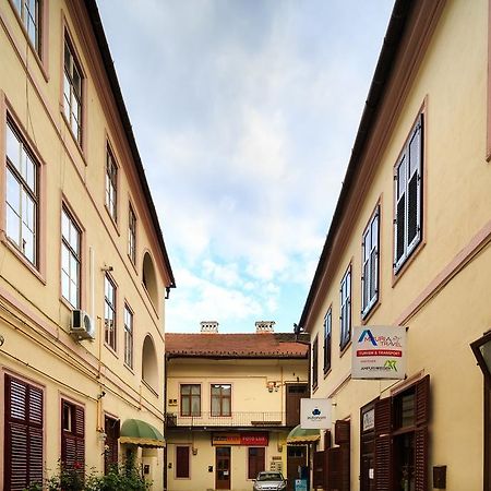 Casa Blanca Lägenhet Sibiu Exteriör bild